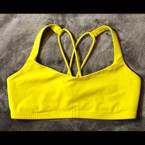 Lululemon Free to be bra